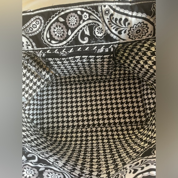 Vera Bradley Black & White Paisley Tote Bag - Picture 5 of 6